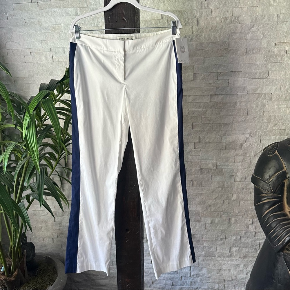 Doncaster White and Navy Blue Stripe Colorblock Golf Pants Size 8 New with Tags